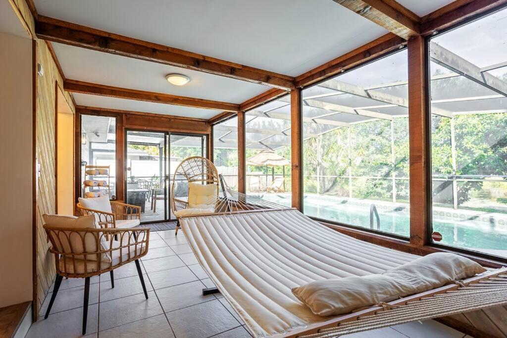 Cozy Lakefront Home W/ Pool -7 Mins From Legoland وينتر هافن المظهر الخارجي الصورة