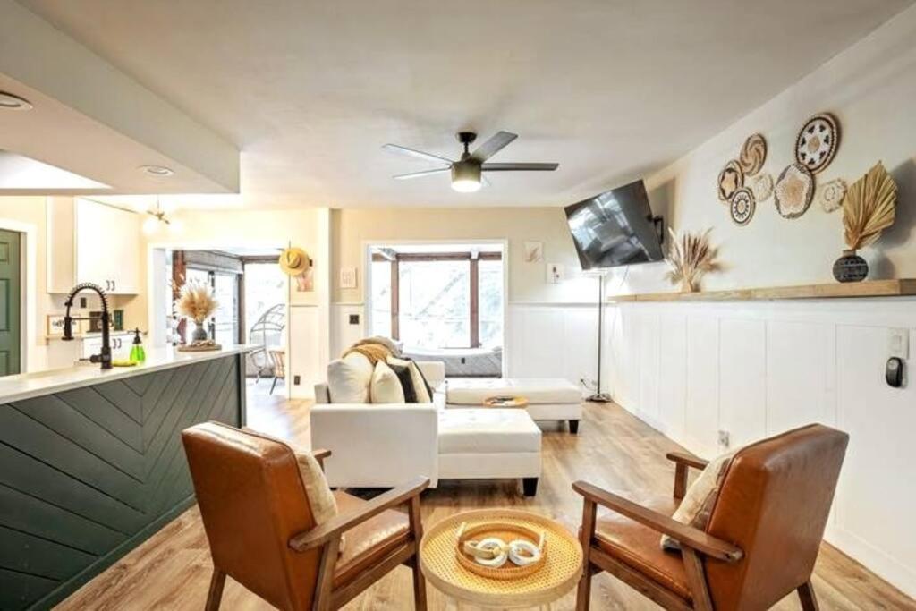 Cozy Lakefront Home W/ Pool -7 Mins From Legoland وينتر هافن المظهر الخارجي الصورة